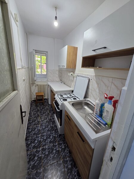 Crangasi, apropiere: metrou, linia 41 si parc, str. Padureni.